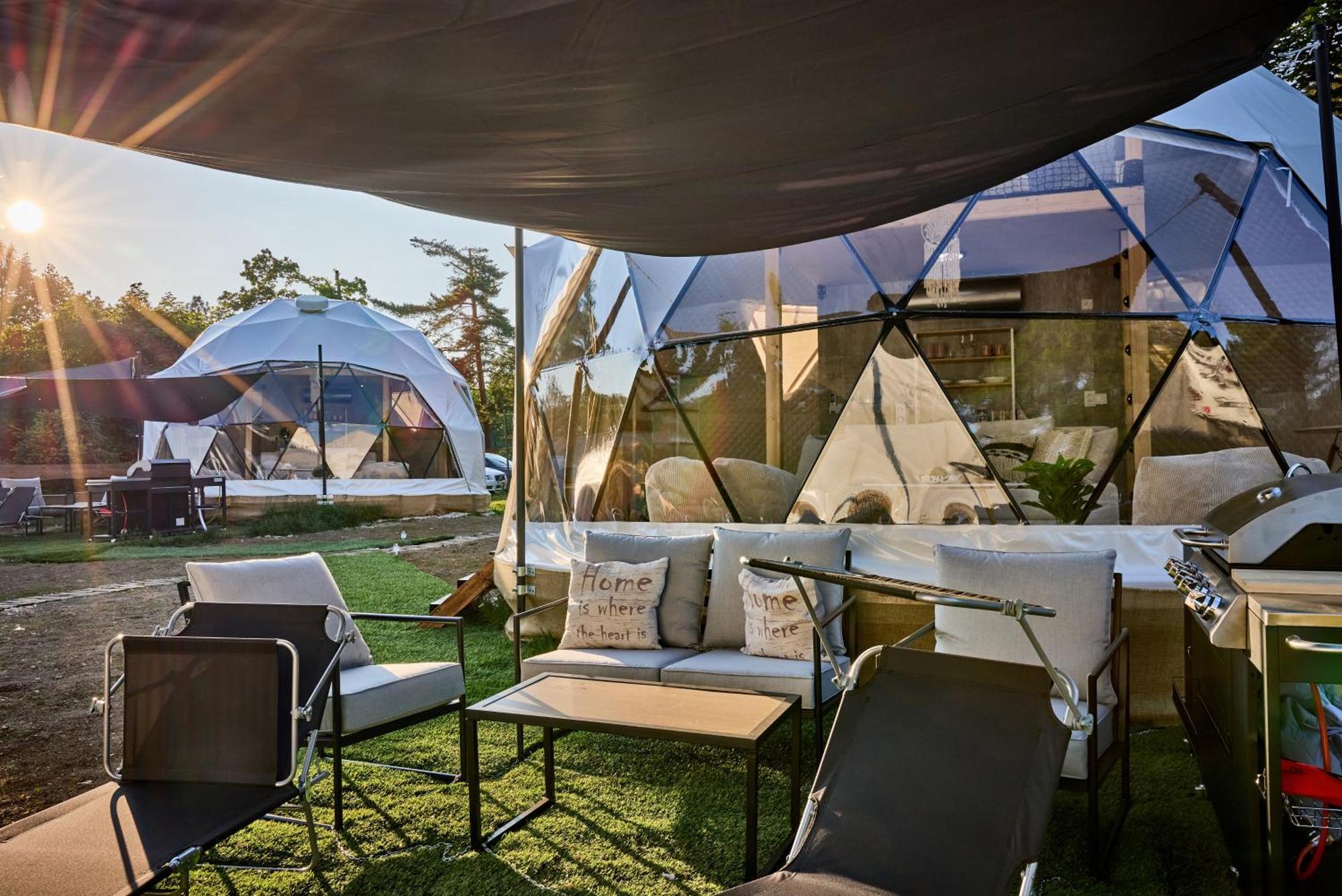 Готель Glamping Slapy Екстер'єр фото